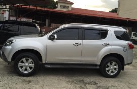 Good as new ISUZU MU-X LS-A MT 2.5L 4X2 2017 for sale