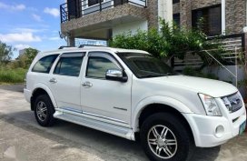 Isusu Alterra 2011 Pearlwhite SUV For Sale 
