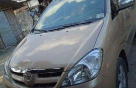 TOYOTA Innova G Gas 2.0 limited edition 2006 model. 