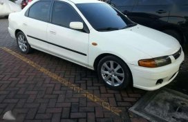 Mazda 323 familia 99 model Kumpleto papel