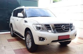 2018 Nissan Patrol Royale (RARE Light Beight Int.) 5.6 V8 P White