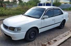 Like new 2000 Toyota Corolla XE powersteering orig paint for sale