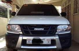 2017 Isuzu Crosswind XL FOR SALE 