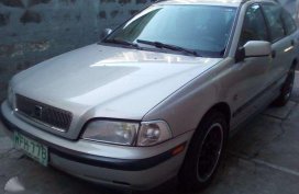 Volvo V40 Wagon 1999 "> Top the LIne