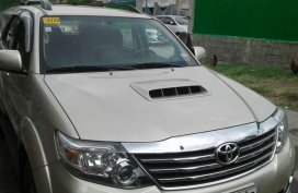 TOYOTA Fortuner v 2015 matic 4x4 diesel