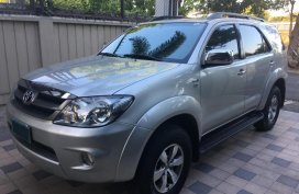 Well maintained Toyota Fortuner 2006