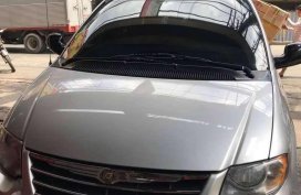 2006 Chrysler Town and Country Slightly used