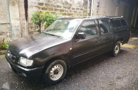 Isuzu Fuego 2004 Gray Pickup For Sale 