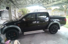 Mitsubishi Strada pickup 4x4 AT 2009 FOR SALE