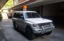 Mitsubishi Pajero FIELDMASTER 1998 AT 4x4 Gas VIP SUV Sunroof LOADED