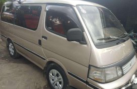 Toyota hiace 2006 van silver for sale 