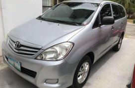 2010 Toyota Innova E for sale