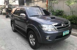 Toyota Fortuner V 2008 for sale 