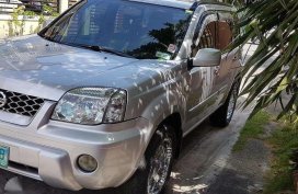 Nissan X-trail 2004 Automatic Silver For Sale 