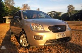 Kia Carens 2008 CRDI MT Beige For Sale 