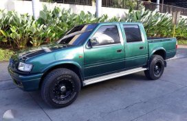 For Sale: Isuzu Fuego 4X2 2000 MT