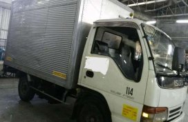 Isuzu Elf close van 4-wheeler 1994 model for sale 