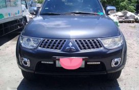 2010 Mitsubishi Montero gls Matic Gray For Sale 