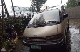 Toyota Previa 2000 Well Maintained For Sale 
