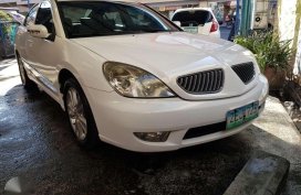 2006 MITSUBISHI Galant 240M Pearl white