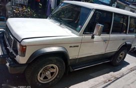 Mitsubishi Pajero 1st gen vs trooper toyota honda isuzu suzuki hilux