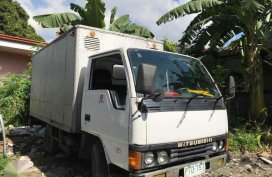 Isuzu Elf Manual White Truck For Sale 