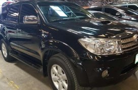 Toyota Fortuner V 2010 AT dsl 4x4 FOR SALE 
