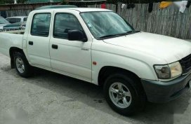 2004 Toyota Hilux Diesel MT FOR SALE