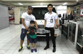 2017 Mitsubishi L300 FB Exceed Dual Aircon