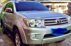 TOYOTA Fortuner G diesel matic super fresh like new acquired 2011