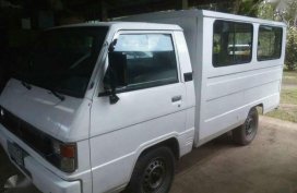 2002 Mitsubishi type L300 4D56 7Diesel Engine