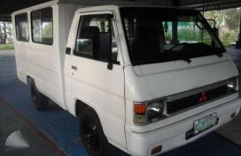 Mitsubishi L300 fb Deluxe 2001 FOR SALE 