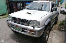 2000 Mitsubishi Endeavor 4x4 for sale 
