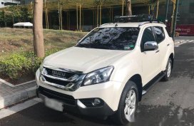 Well-kept Isuzu MU-X 2015 for sale
