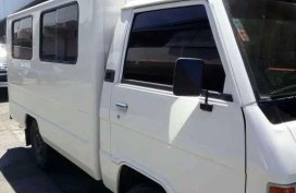 2009 Mitsubishi L300 fb de luxe