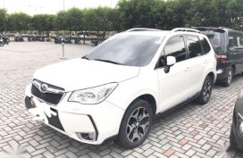 2013 Subaru Forester 2.0 XT auto pearl white
