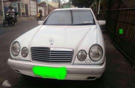 Mercedez Benz E 240 FOR SALE