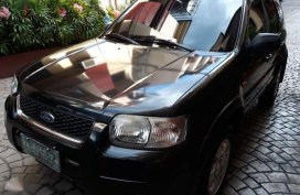 Ford Escape 2005 Black Very Fresh For Sale 