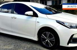 FOR SALE!!! 2017 Toyota Corolla Altis 1.6V Automatic Transmission