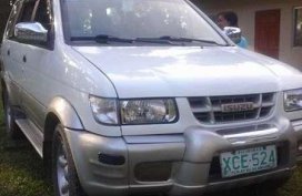 Isuzu crosswind 1st Gen 2000 mdl for sale