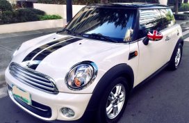 Almost brand new Mini Cooper Gasoline 2012