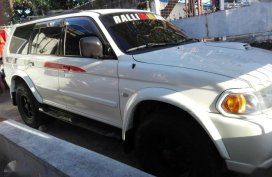 2005 MITSUBISHI Montero sports automatic diesel