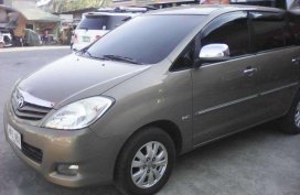 TOYOTA Innova G 2011mdl matic diesel rush sale