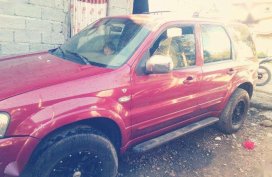 2005 Ford Escape 4x4 3.0 v6 FOR SALE