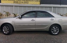 Toyota Camry 2.4V automatic top of the line 2015