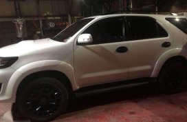 Toyota Fortuner Diesel AT 2014 V White For Sale 