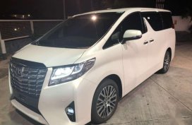 2018 Toyota Alphard not super grandia lxv starex local like brand new