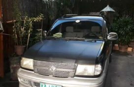Toyotai Revo 2001 model Manual Black For Sale 