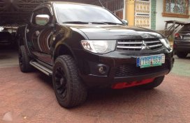 Well-kept Mitsubishi Strada 2012 for sale