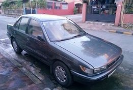 Selling old car Mitsubishi Lancer 1993